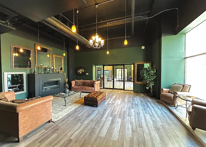 Luxury 3br Spacious Sleeps 8 Guests With Patio, Skyline View, Optional Parking And Gym Access Near Mccormick Place And Lakefront * Chicago