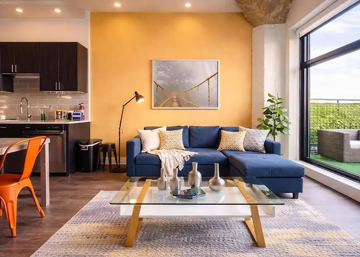 Luxury 3br Spacious Sleeps 8 Guests With Patio, Skyline View, Optional Parking And Gym Access Near Mccormick Place And Lakefront * Chicago